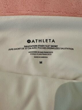 Athleta - salutation stash skirt - women’s M - white